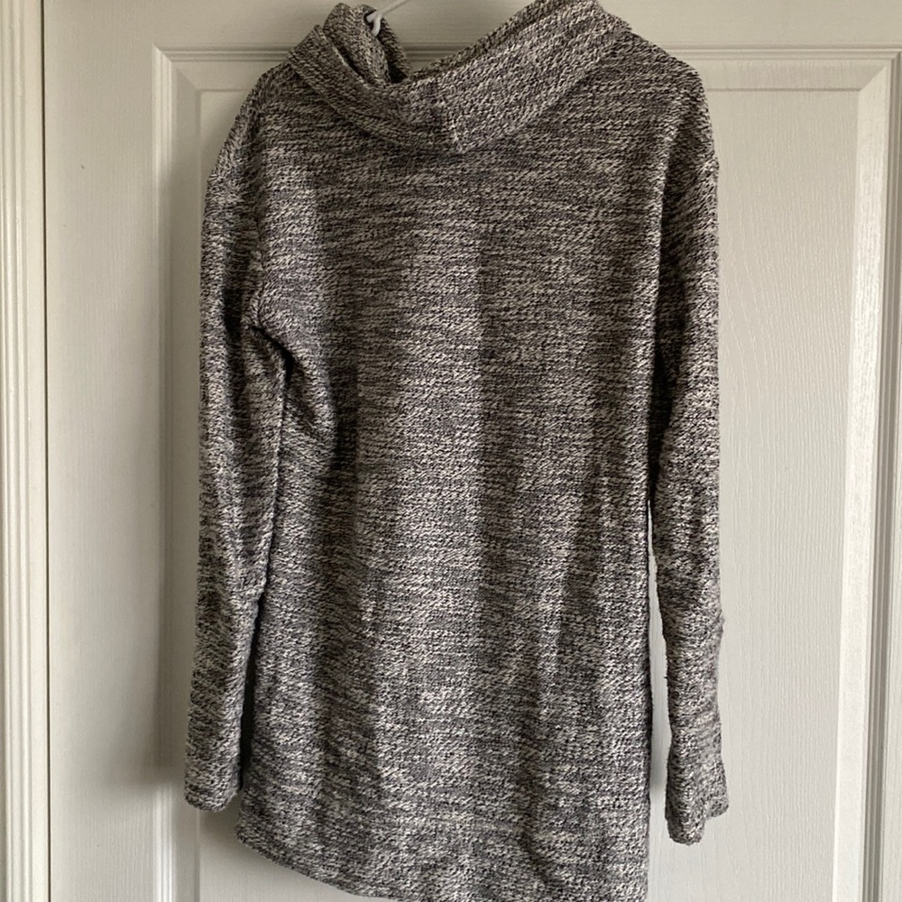 Cawl neck sweater